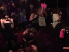 cfnm-amateur-at-interracial-party-sucking